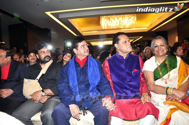 Celebs @  Khamosh Book Launch