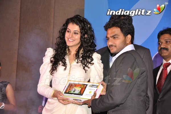 Taapsee Launches Kingtab Tablet PCs