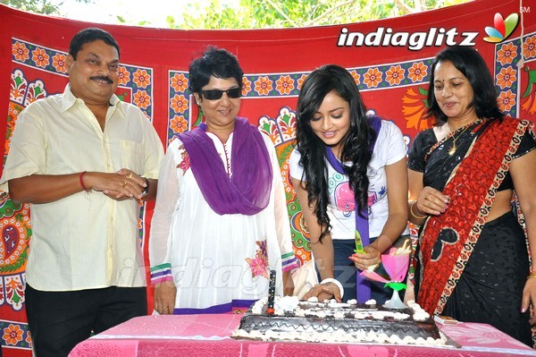 Lovely Unit Celebrates Shanvi Birthday