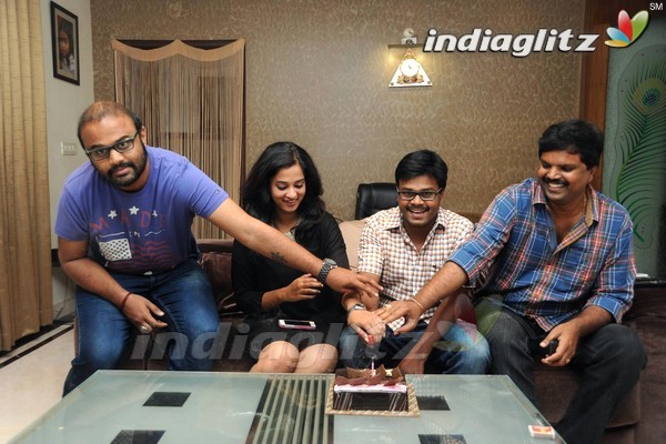 'Lovers' Team Celebrates Success By Cutting Cake