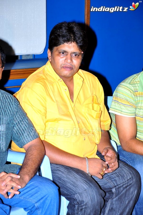 'Madatha Kaaja' Success Meet