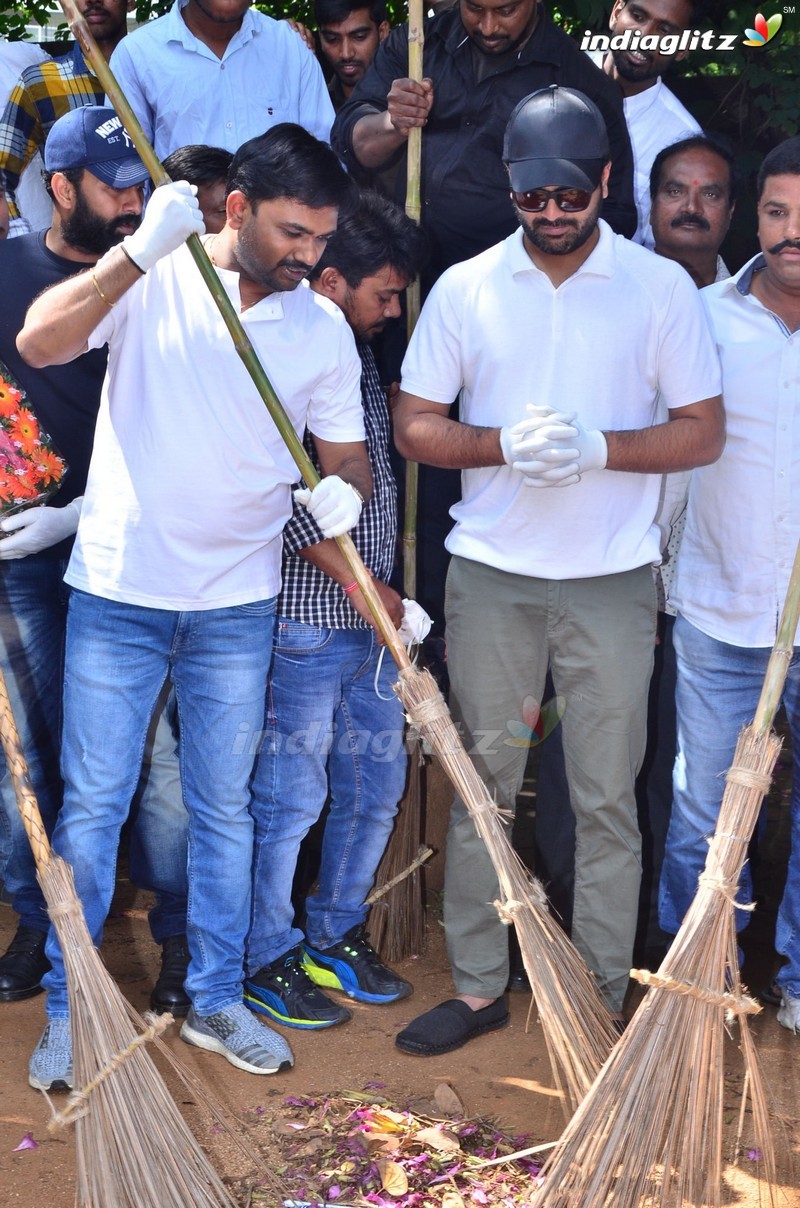 Mahanubhavudu Team Particpates Swachh Bharat at Srinagar Colony