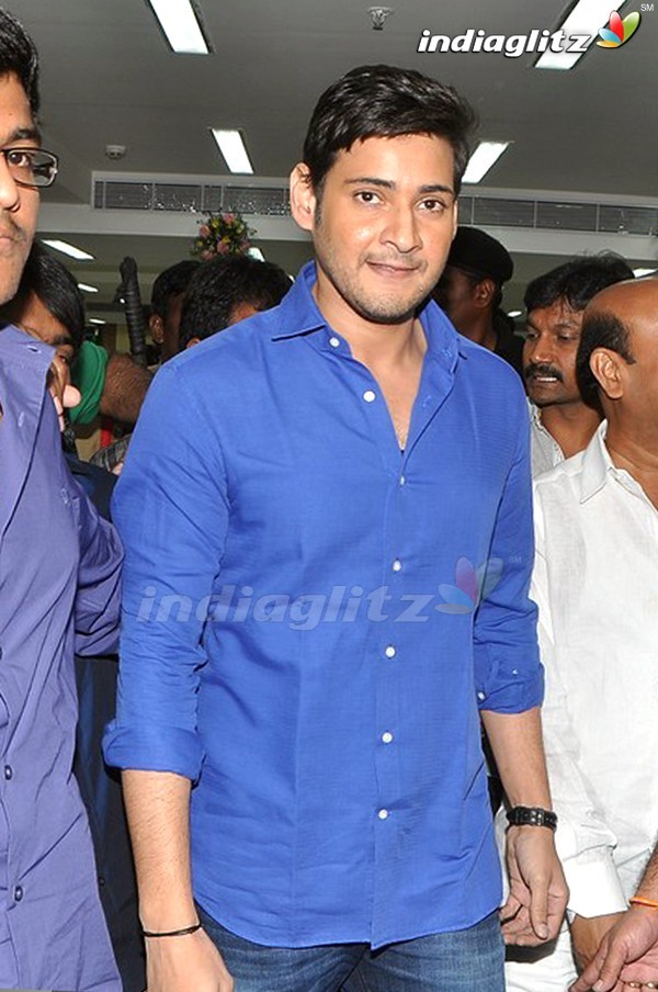 Mahesh Launches South India Shopping Mall