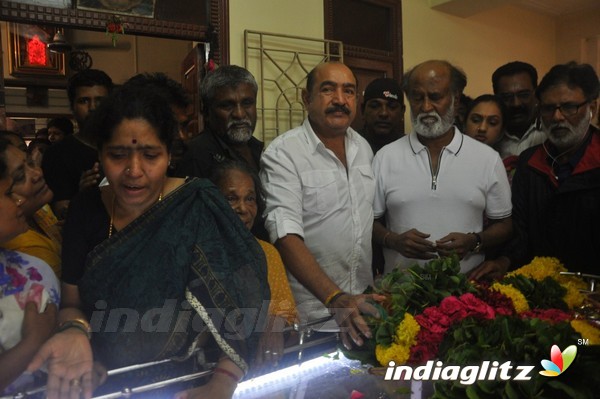 Celebs Pay Last Respect to Manorama