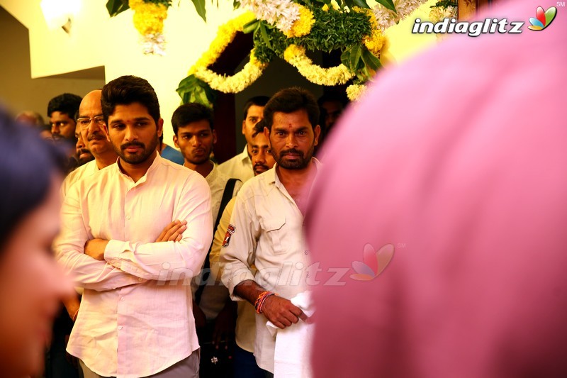 Allu Arjun's 'Naa Peru Surya Naa Illu India' Movie Launch