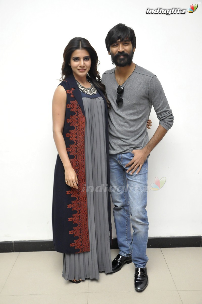 'Nava Manmadhudu' Press Meet