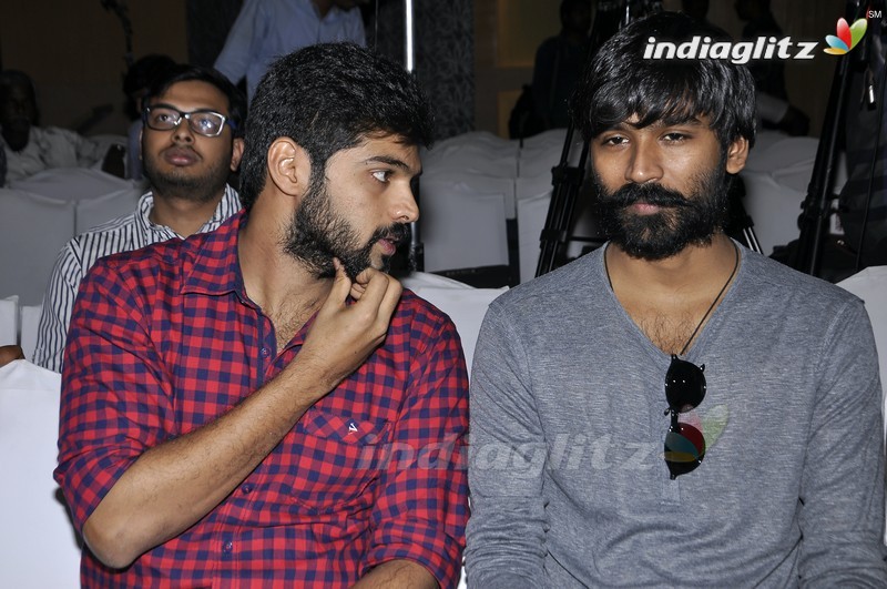 'Nava Manmadhudu' Press Meet