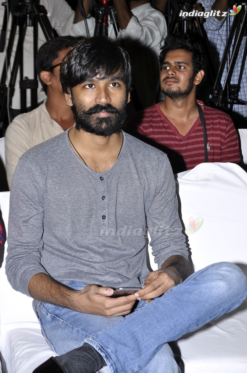 'Nava Manmadhudu' Press Meet