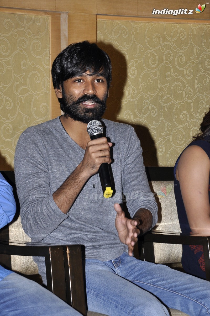 'Nava Manmadhudu' Press Meet