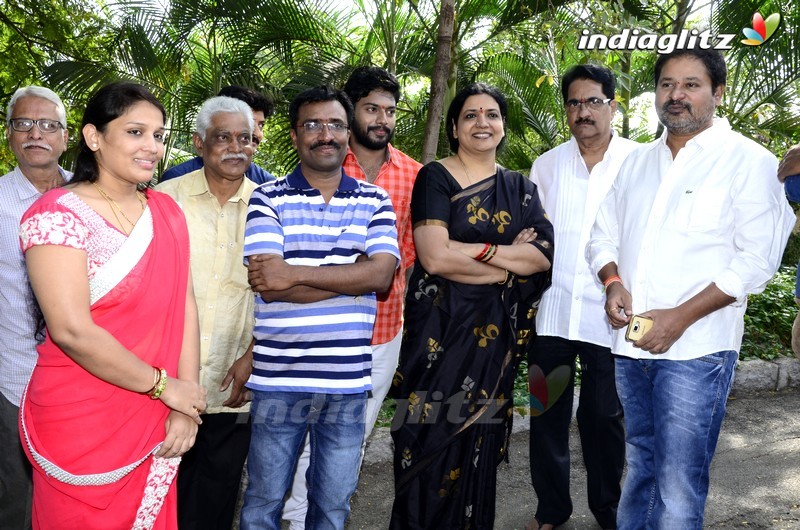 'Nene Mukhyamantri' Movie Launch