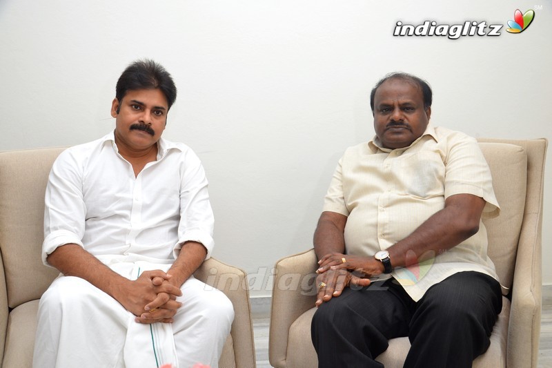 Pawan Kalyan Meets Karnataka Ex- CM Kumara Swamy