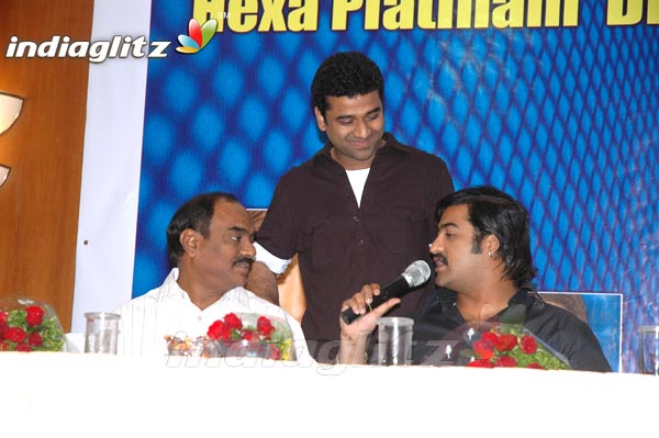 'Rakhee' Celebrates Hexa Platinum Disc Function