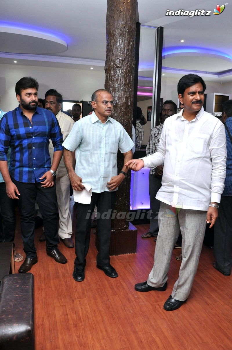 Nara Rohit Launches Santos Klub F5 Restaurant In Vijayawada