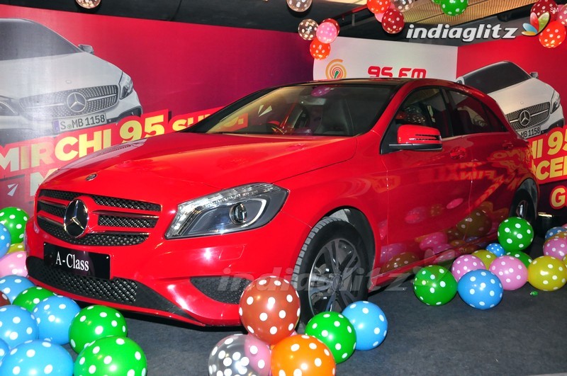 Raashi Khanna Presents Mercedes Benz to Radio Mirchi Contest Winner