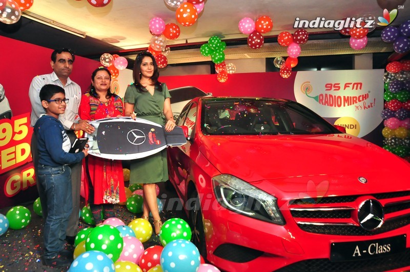 Raashi Khanna Presents Mercedes Benz to Radio Mirchi Contest Winner