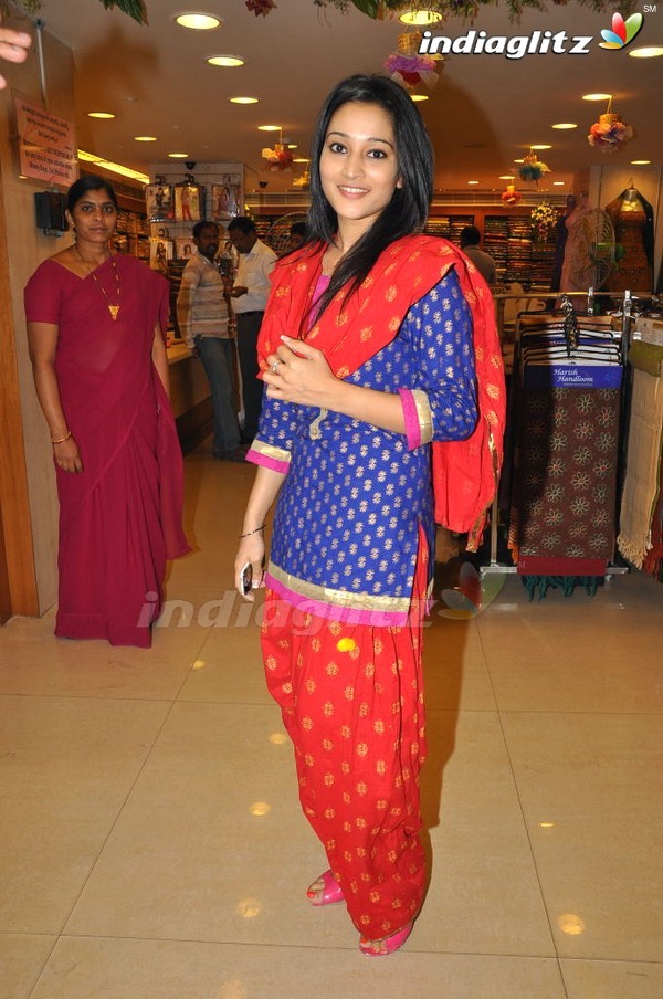 Ritu Barmecha @ South India Shopping Mall