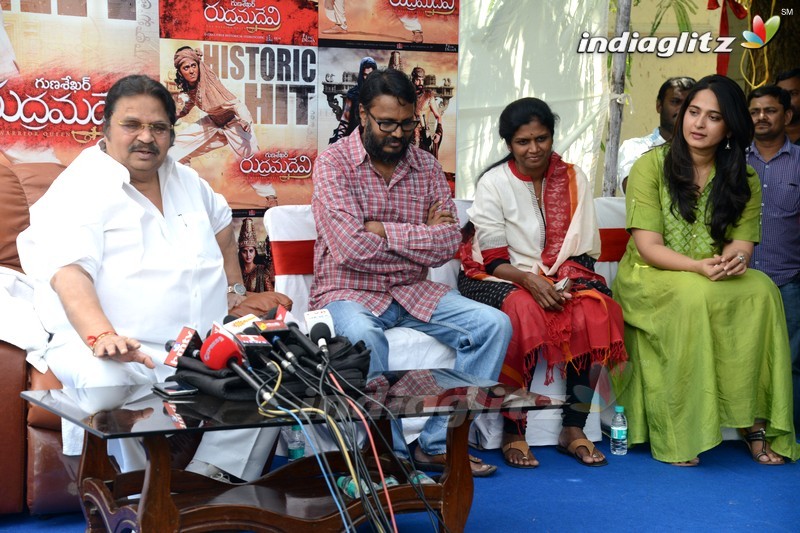 'Rudramadevi' Press Meet