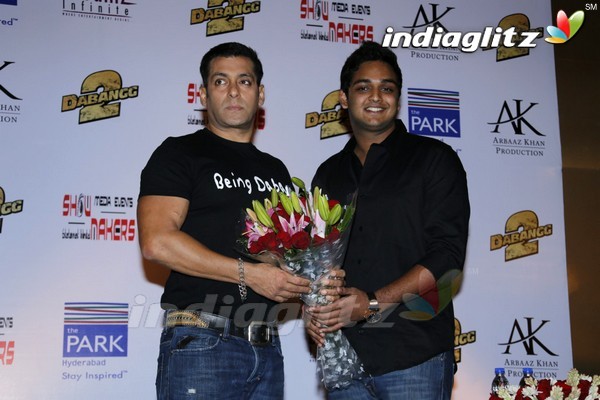 Salman Khan Promote Dabangg-2 @ Park