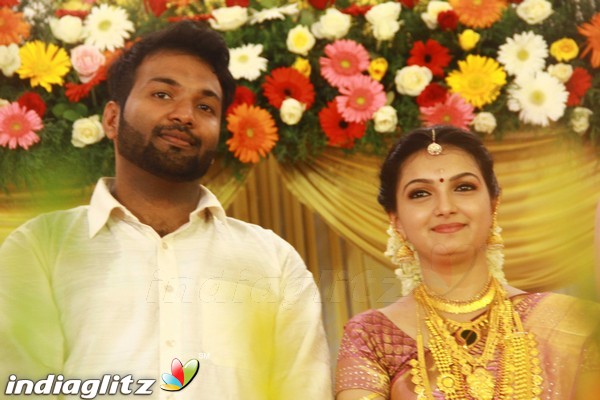 Actress Saranya Mohan marriage EXCLUSIVE STILLS