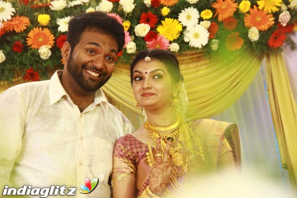 Actress Saranya Mohan marriage EXCLUSIVE STILLS