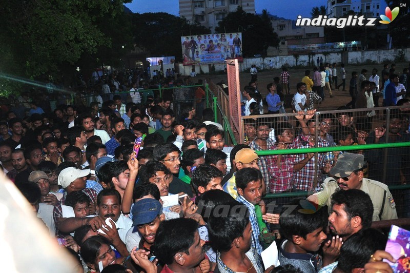 'Sarrainodu' Success Celebrations @ Vijayawada (Set-1)