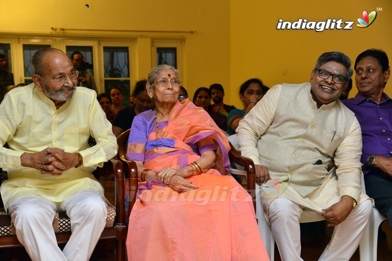 Sirivennela Felicitated At K Viswanath's Athmeeya Abhinandana Sabha