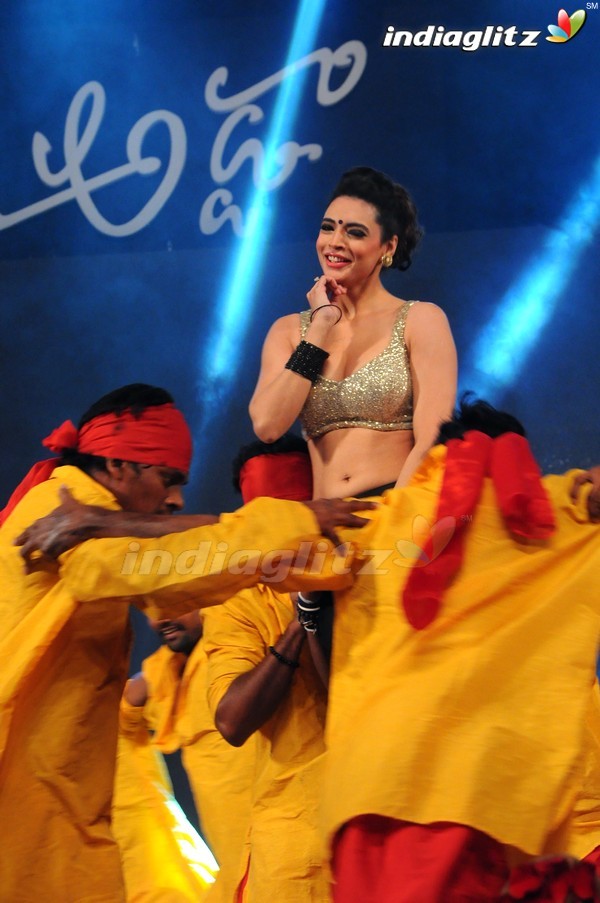 Shweta Bharadwaj Dance Performance at 'Adda' Audio