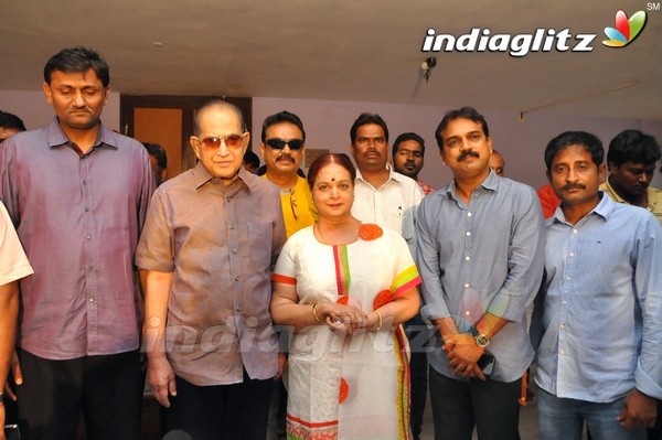 Krishna Watches 'Srimanthudu' With Family