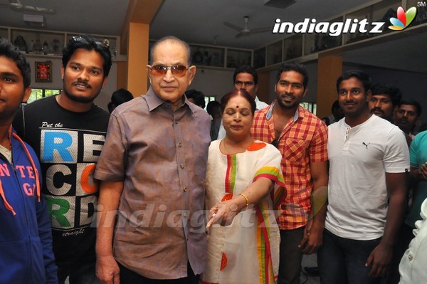 Krishna Watches 'Srimanthudu' With Family