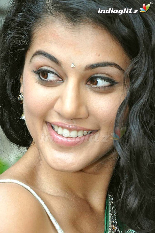 Tapsee @ Shadow Movie Launch