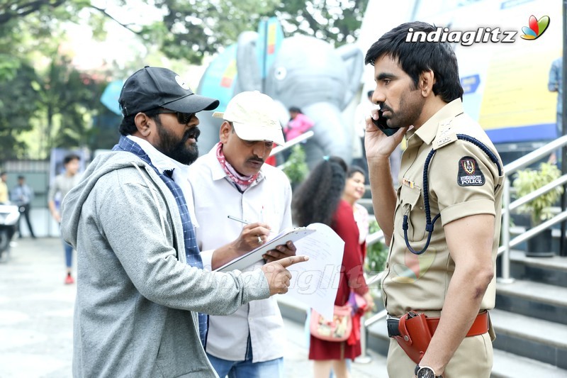 'Touch Chesi Chudu' On Location