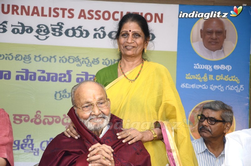 Veteran Journalists Association Felicitates Dadasaheb Phalke Awarded K Viswanath