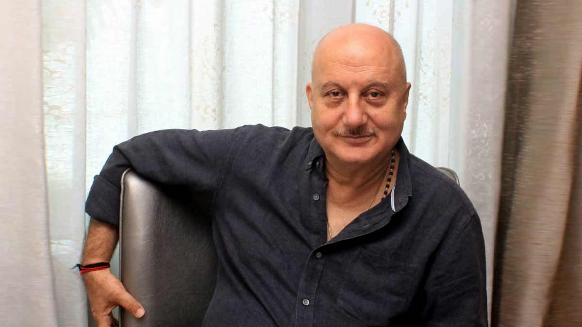 Anupam Kher enters the sets of The India House