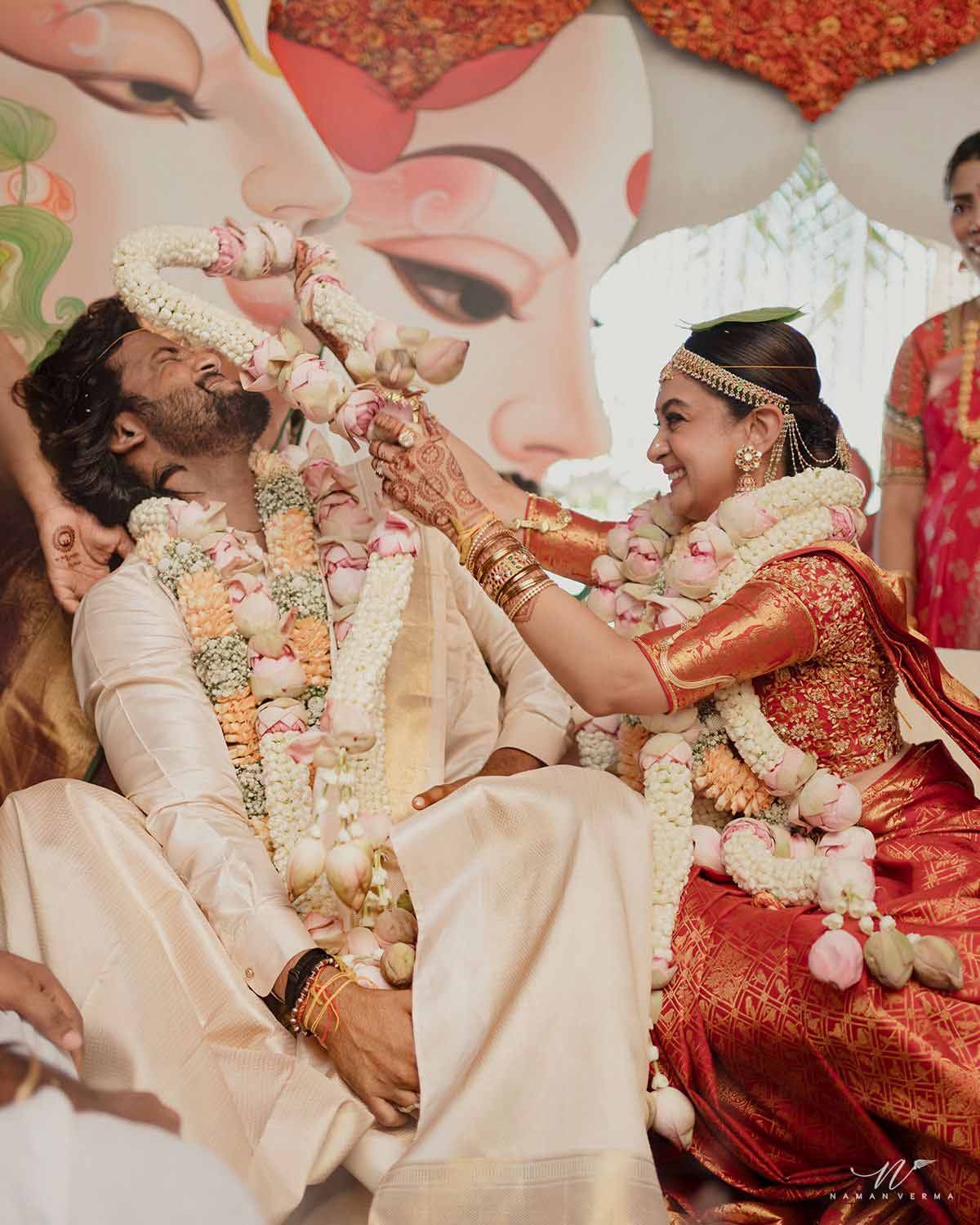 Arjuns daughter Aishwarya marries Umapathy Ramaiah in a star-studded ceremony
