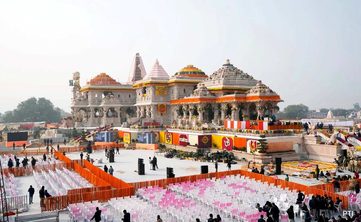 Ayodhya Ram Mandir Pran Pratishta: Chiranjeevi,Ram Charan, Anil Ambani in fun banter