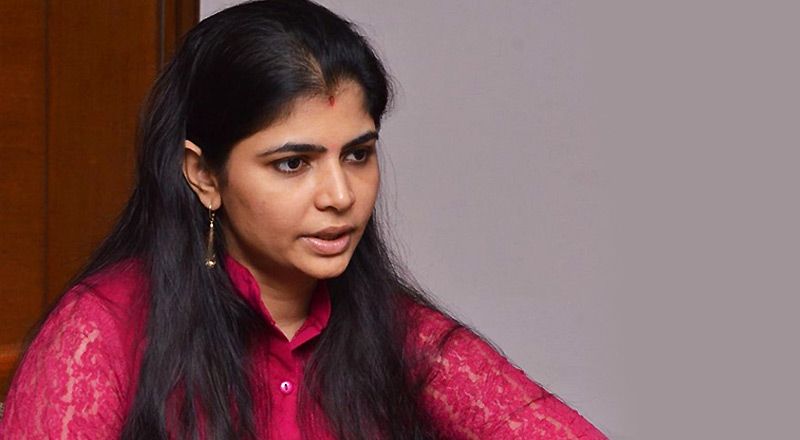 Chinmayi exposes dubbing union with sensational details