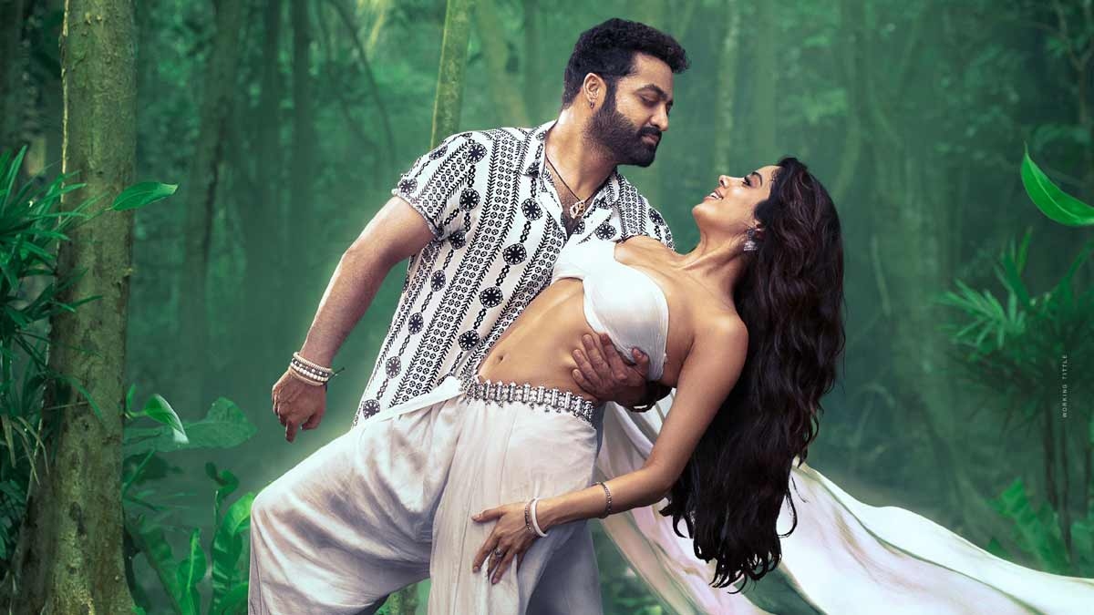 Devara Heats Up with NTR, Janhvis romantic Second Single Poster