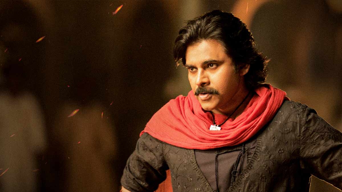 Pawan Kalyan to raise his sword for Hari Hara Veera Mallu