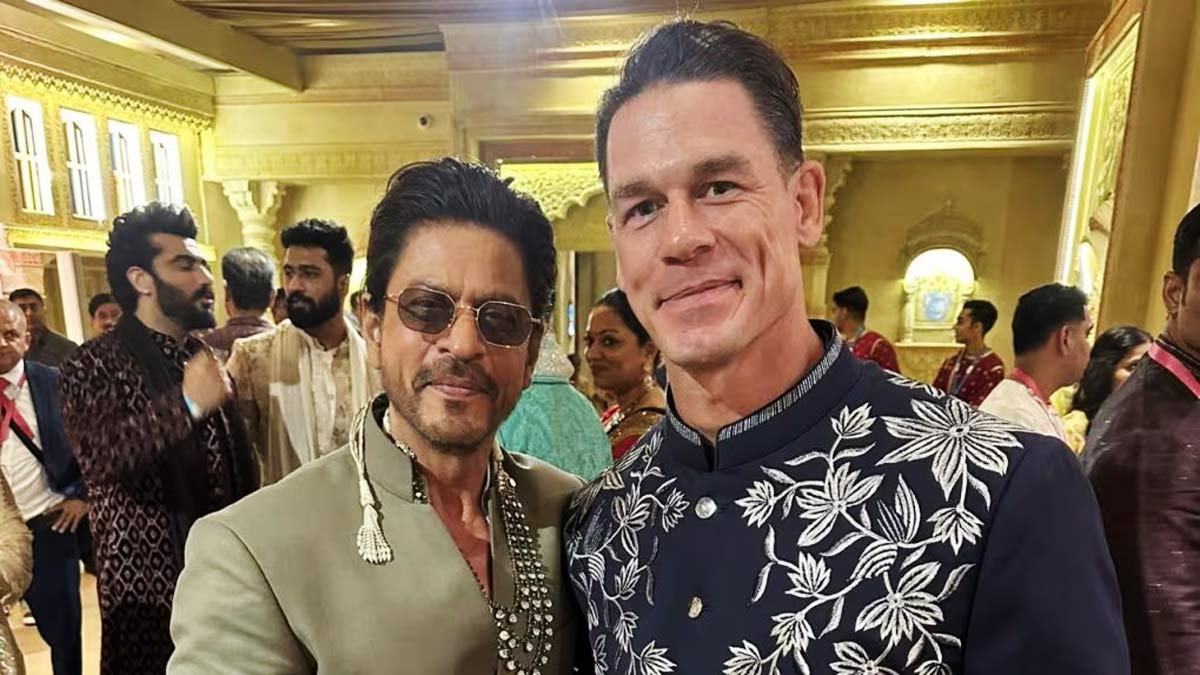 WWE Wrestler, Hollywood Star John Cena praises Badshah Shah Rukh Khan