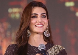 Prabhas is really darling and a sweet heart: Kriti Sanon