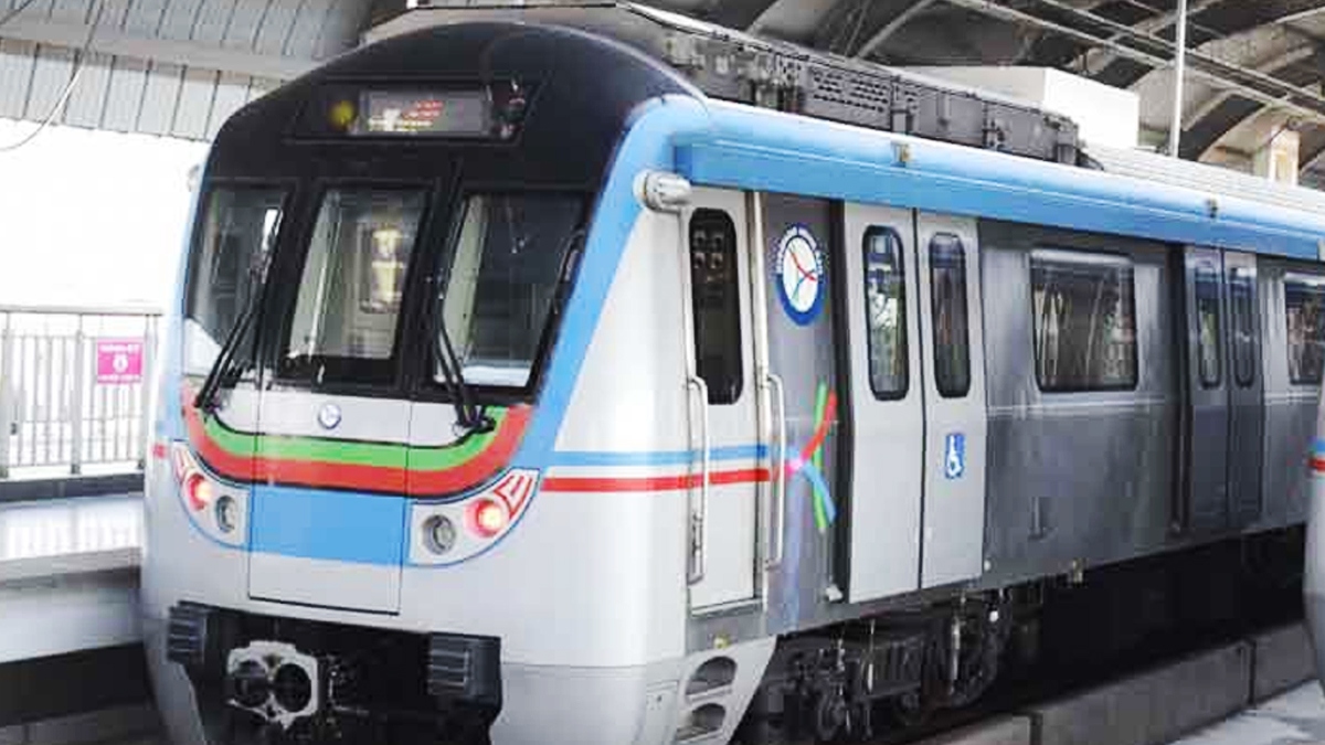 Overcrowded Hyderabad Metro to have a solution soon