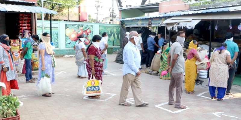 COVID-19: Markets in Tirupati, Mahabubnagar mark out like this!