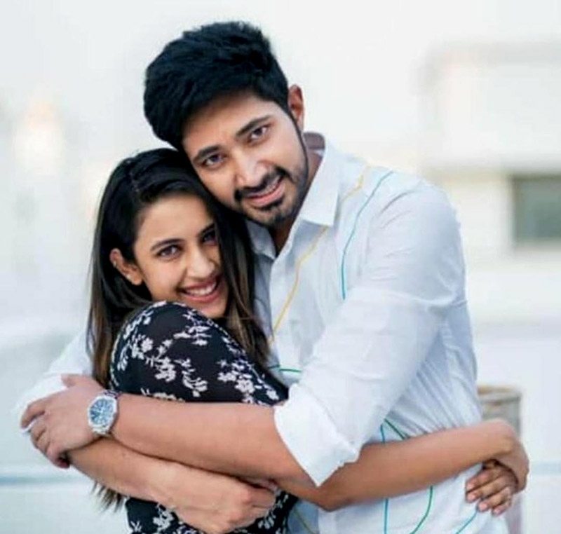 Pics of Niharika with fiancé Chaitanya revealed. Take a look