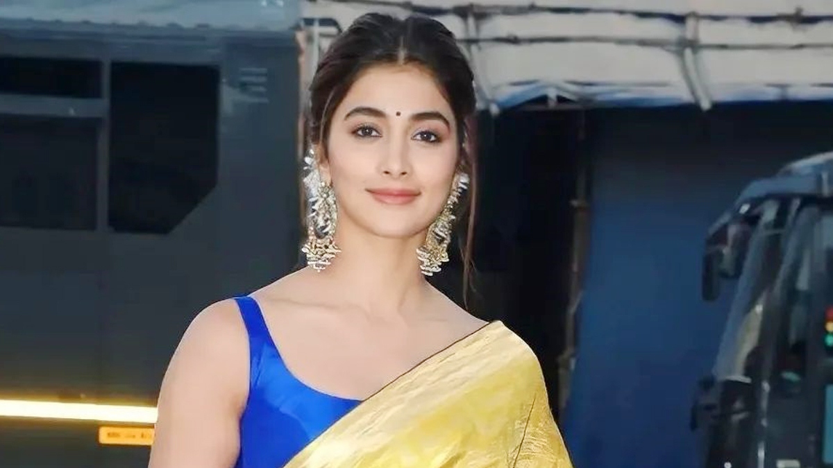 Pic Talk: Pooja Hegde visits famous Hyderabad temple