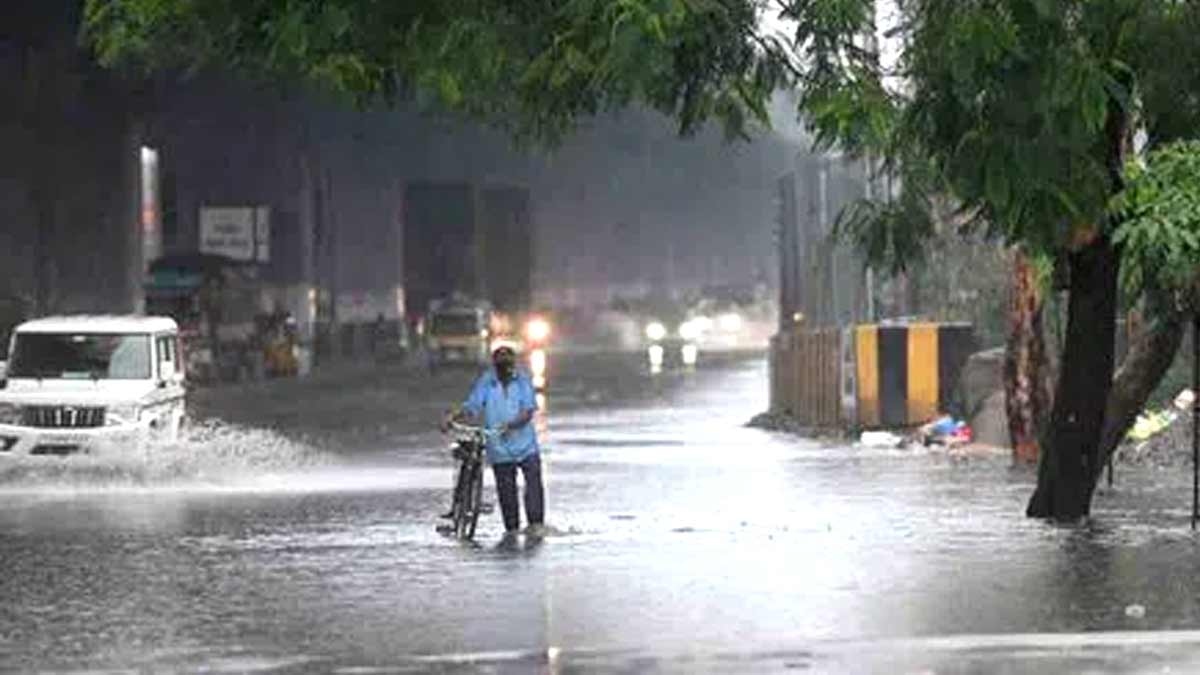 Rain in Hyderabad: హైదరాబాద్‌లో కుండపోత వర్షం.. బయటకు రావొద్దని హెచ్చరిక..