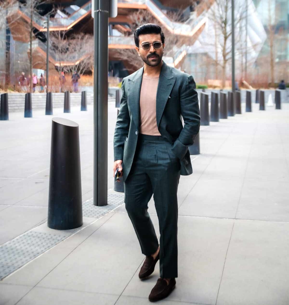 Ram Charan receives grand welcome at Melbourne Airport