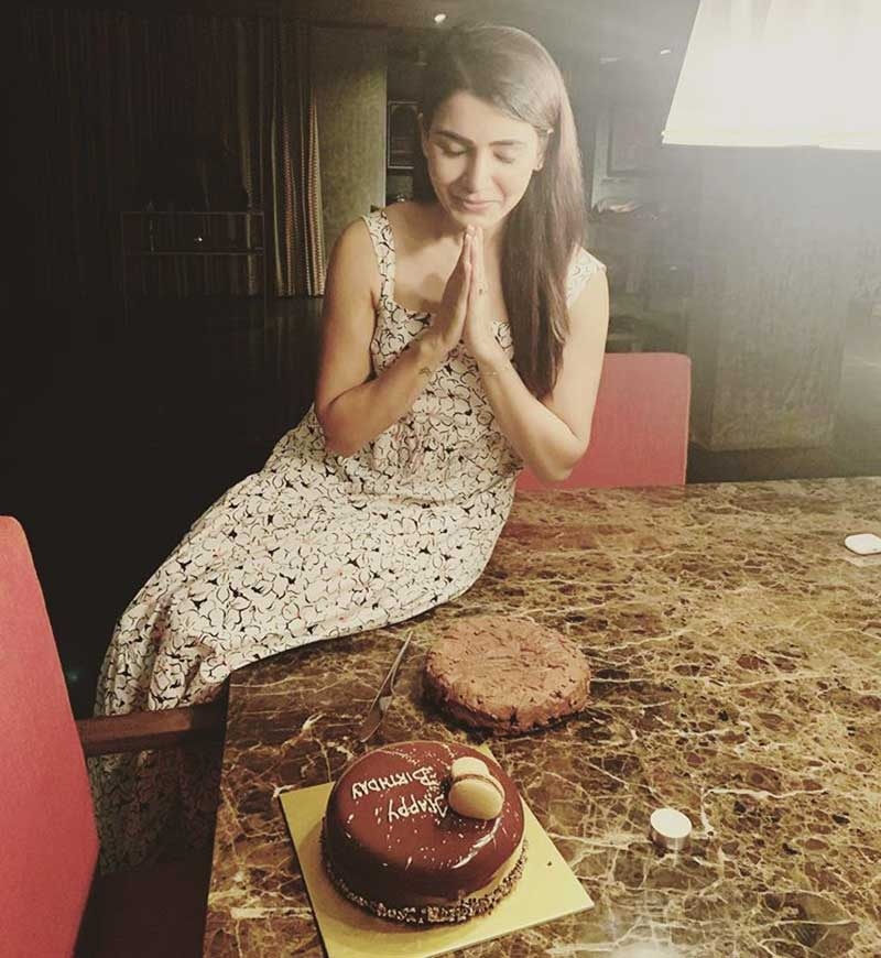 Birthday moment: Samantha cuts a Chaitanya-baked cake