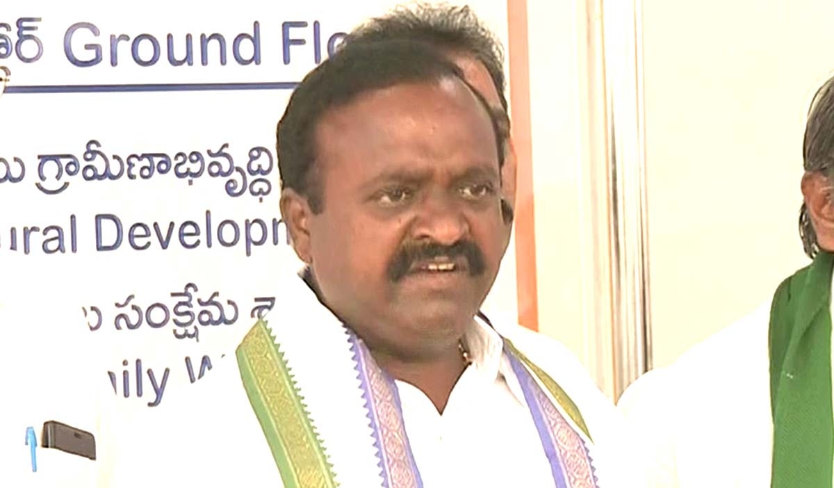 MP Balasouri: వైసీపీకి మరో బిగ్ షాక్.. పార్టీకి బందర్ ఎంపీ బాలశౌరి రాజీనామా..