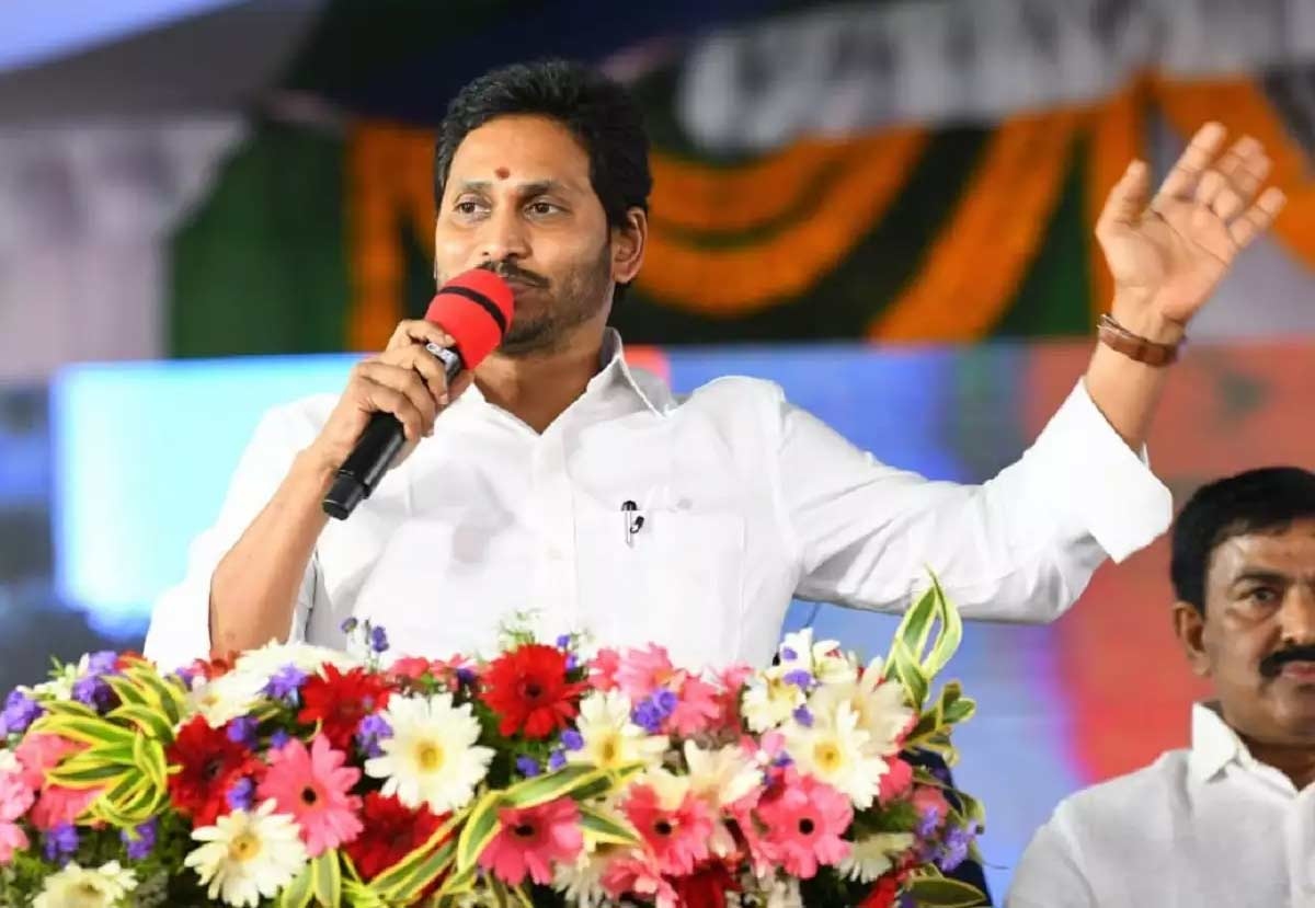 వైసీపీ మూడో జాబితాలో బడుగు, బలహీన వర్గాలకు అగ్రతాంబూలం