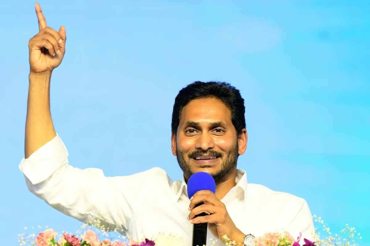 YS Jagan Again: 2024లో ఏపీలో గెలిచేది జగనే .. జన్‌మత్ సర్వేలో వెల్లడి, తెలంగాణలో నిజమైన అంచనా 